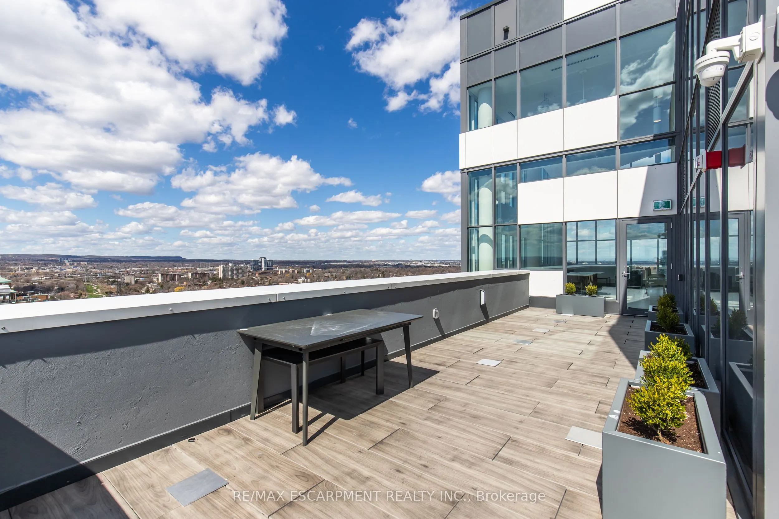 500 Brock Avenue, #906