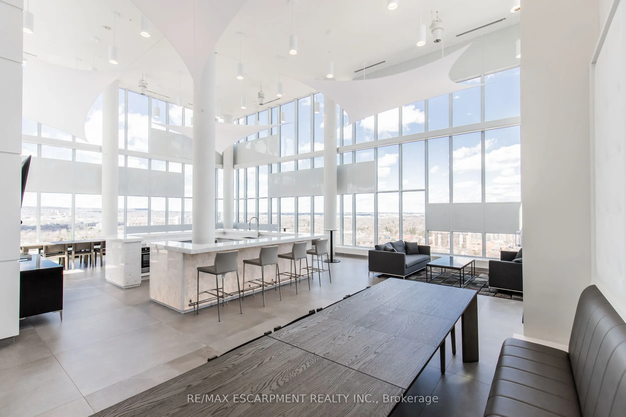 500 Brock Avenue, #906