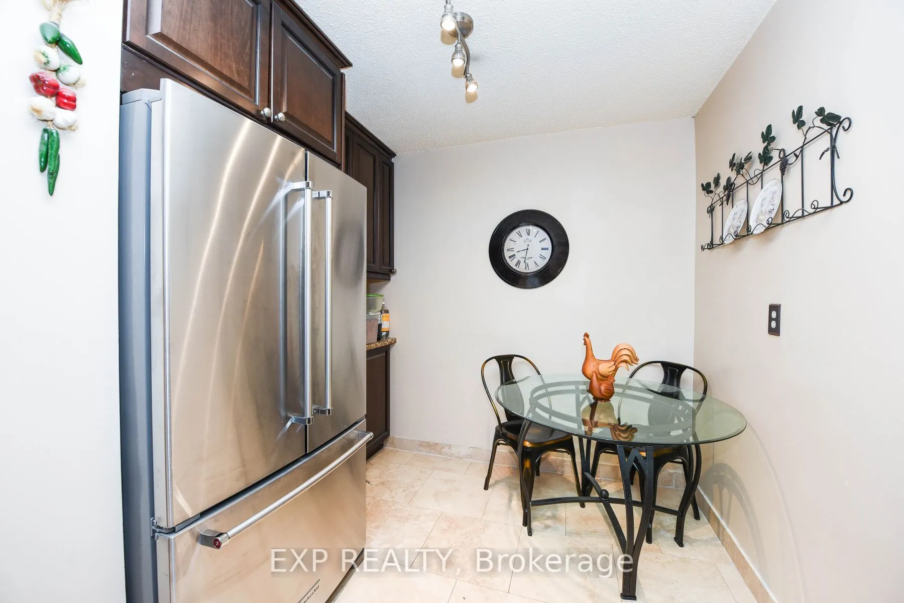 1515 Lakeshore Road E, ##807