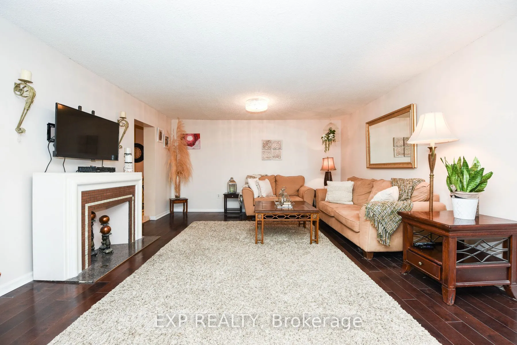 1515 Lakeshore Road E, ##807