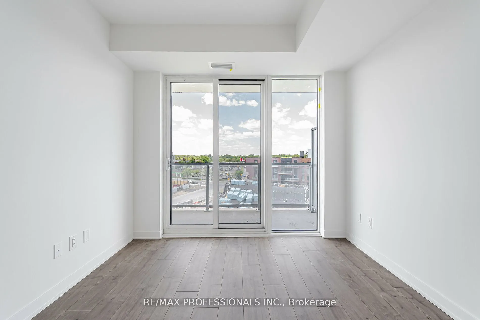 220 Missinnihe Way, #615