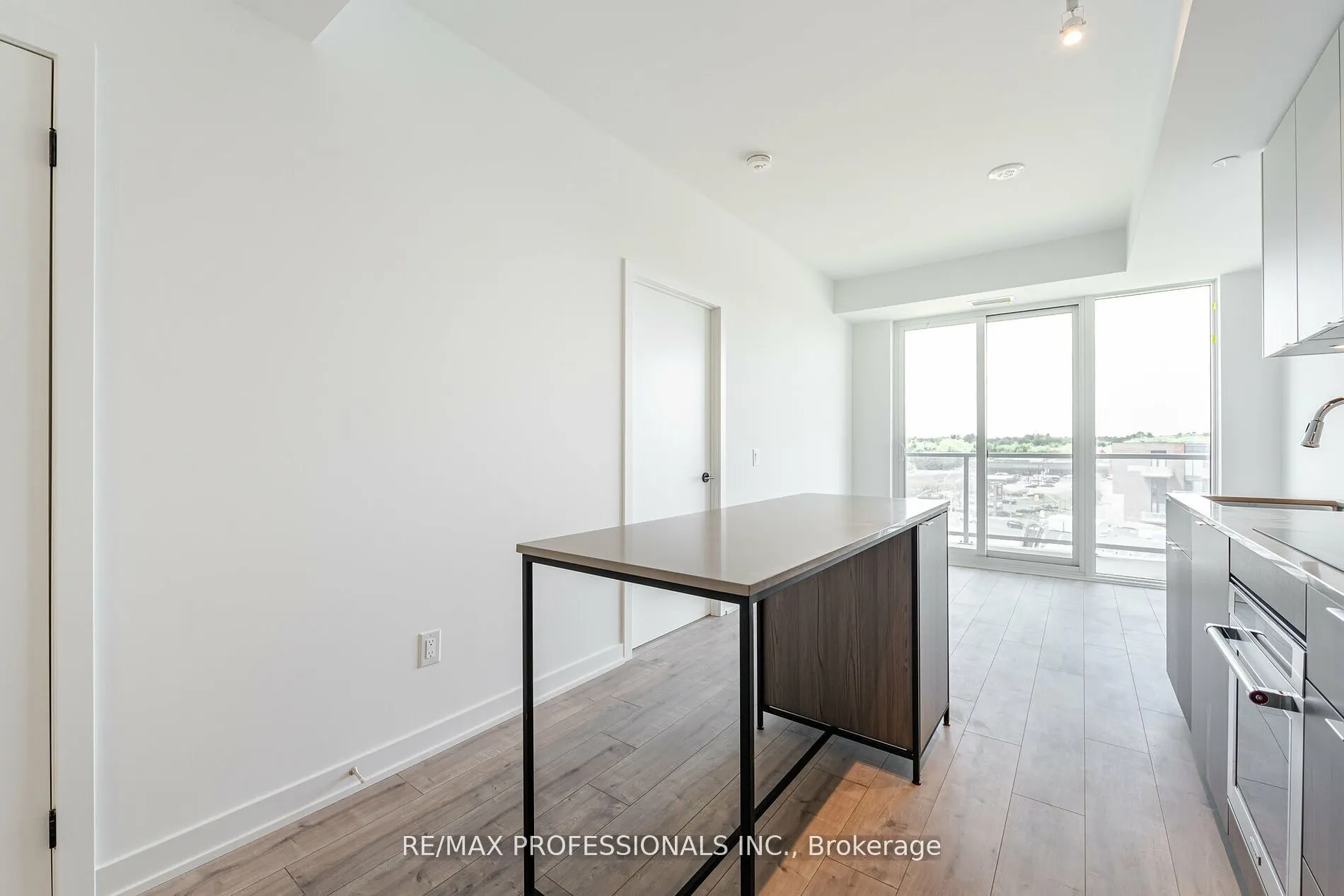 220 Missinnihe Way, #615