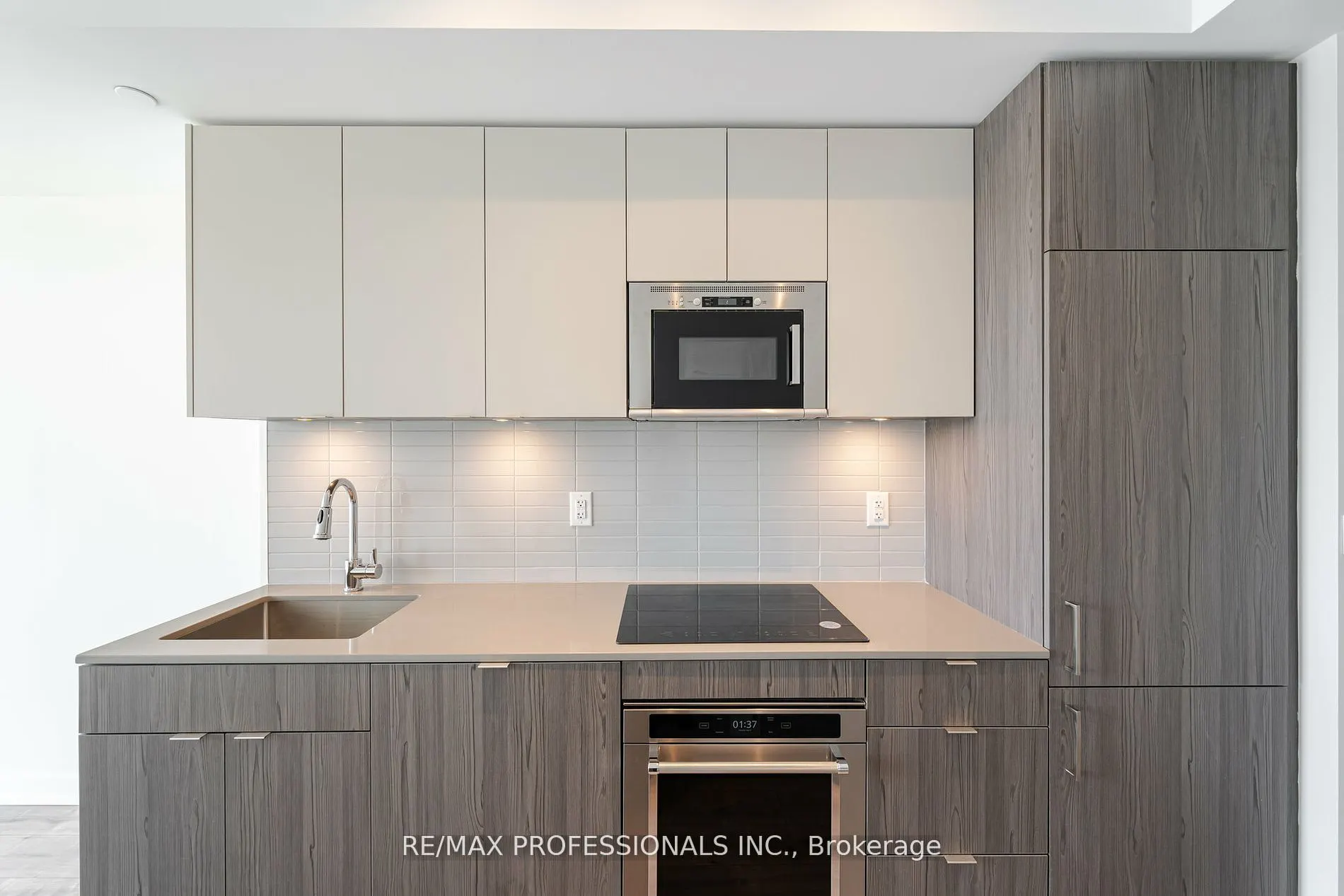 220 Missinnihe Way, #615
