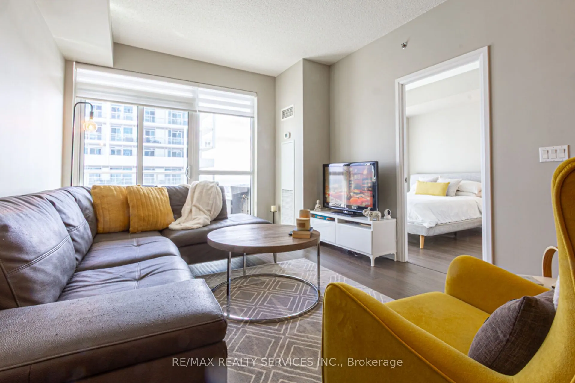 65 Speers Road, #1507