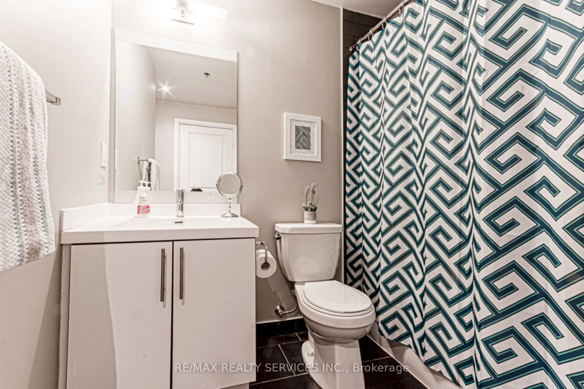 65 Speers Road, #1507