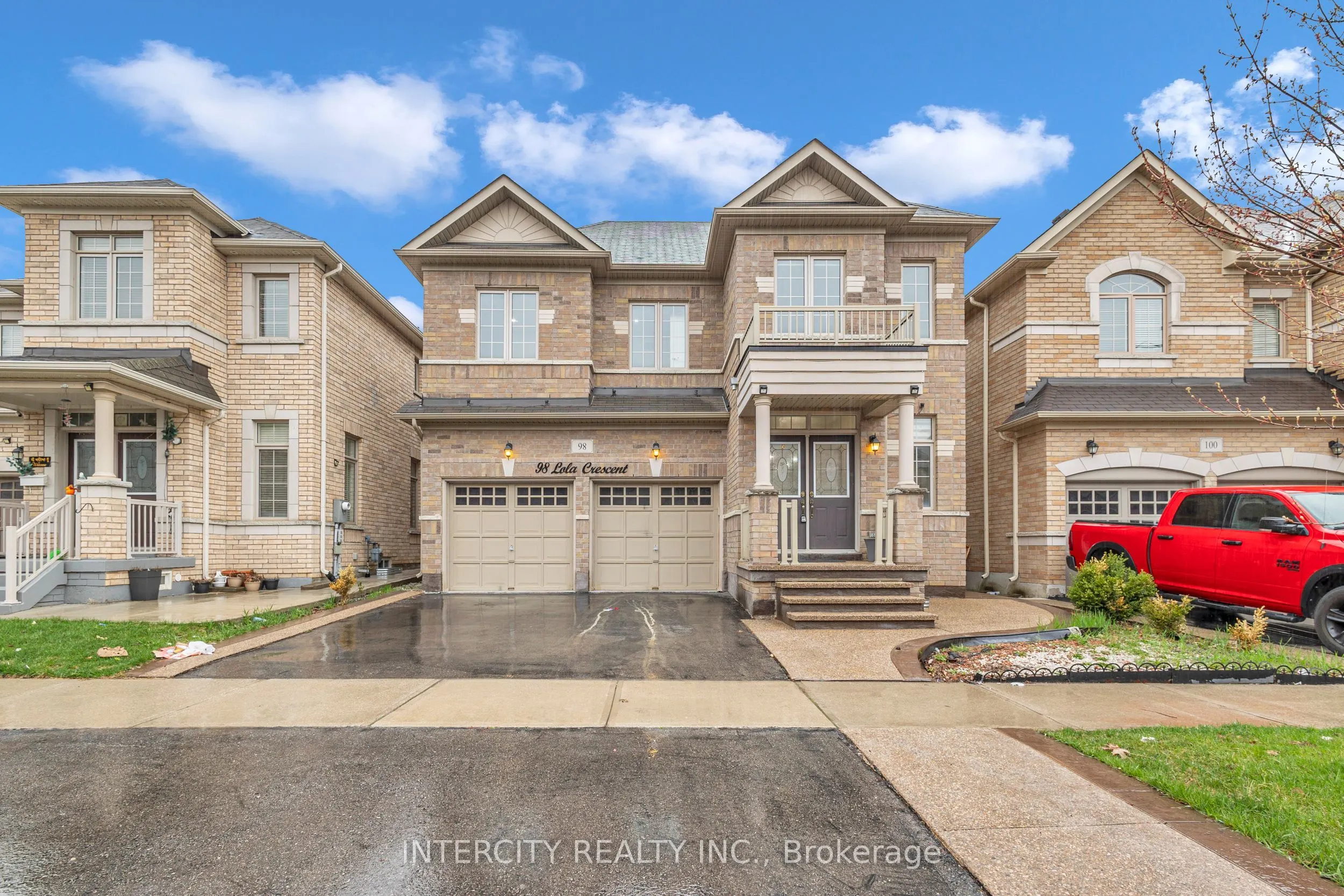 98 Lola Crescent