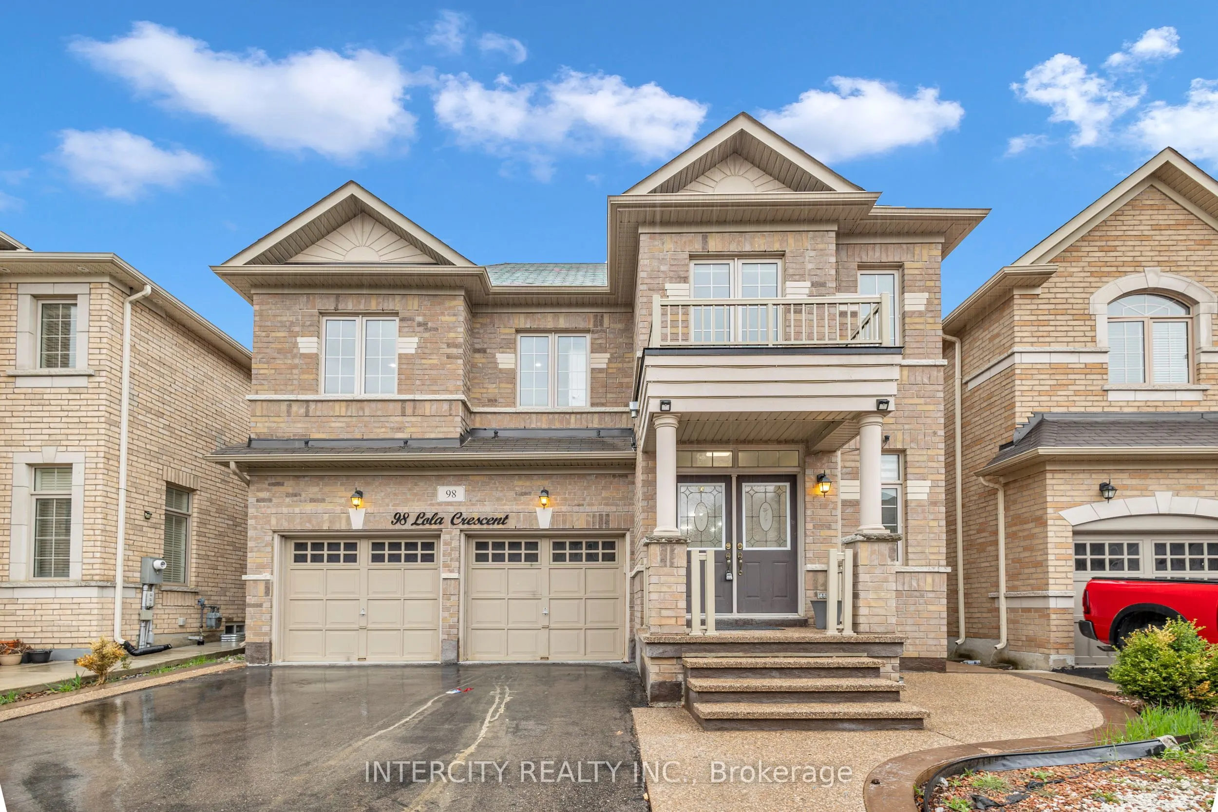98 Lola Crescent