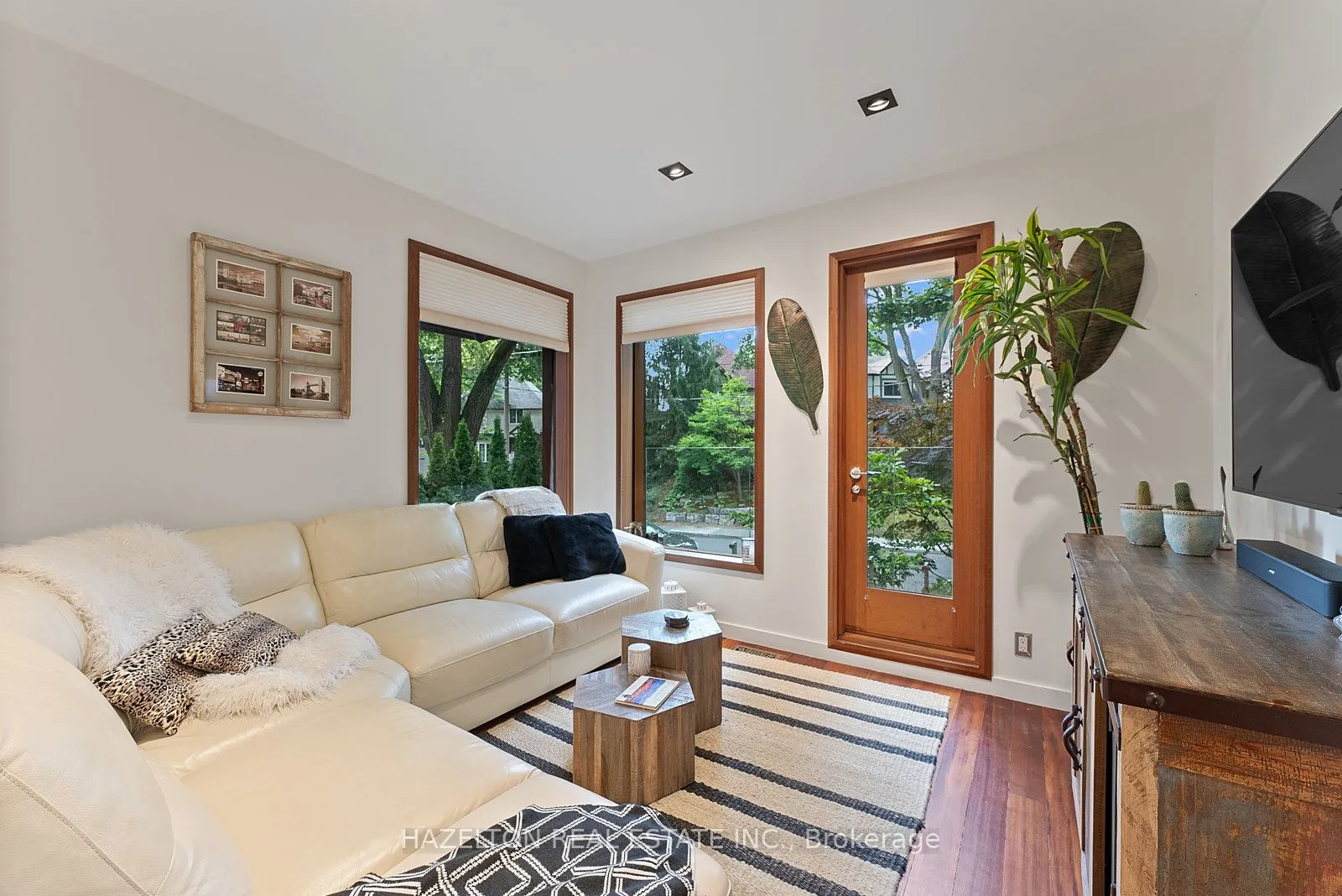 32 Regal Road