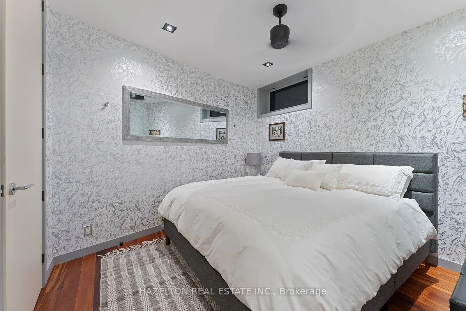 32 Regal Road