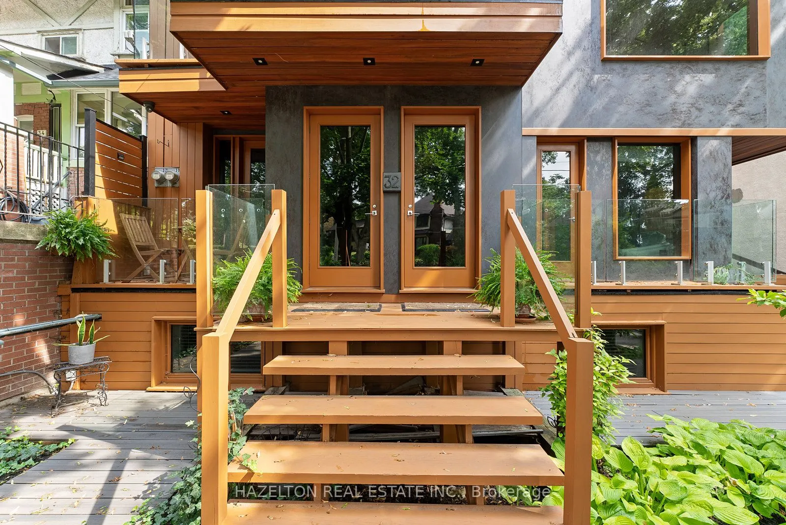32 Regal Road