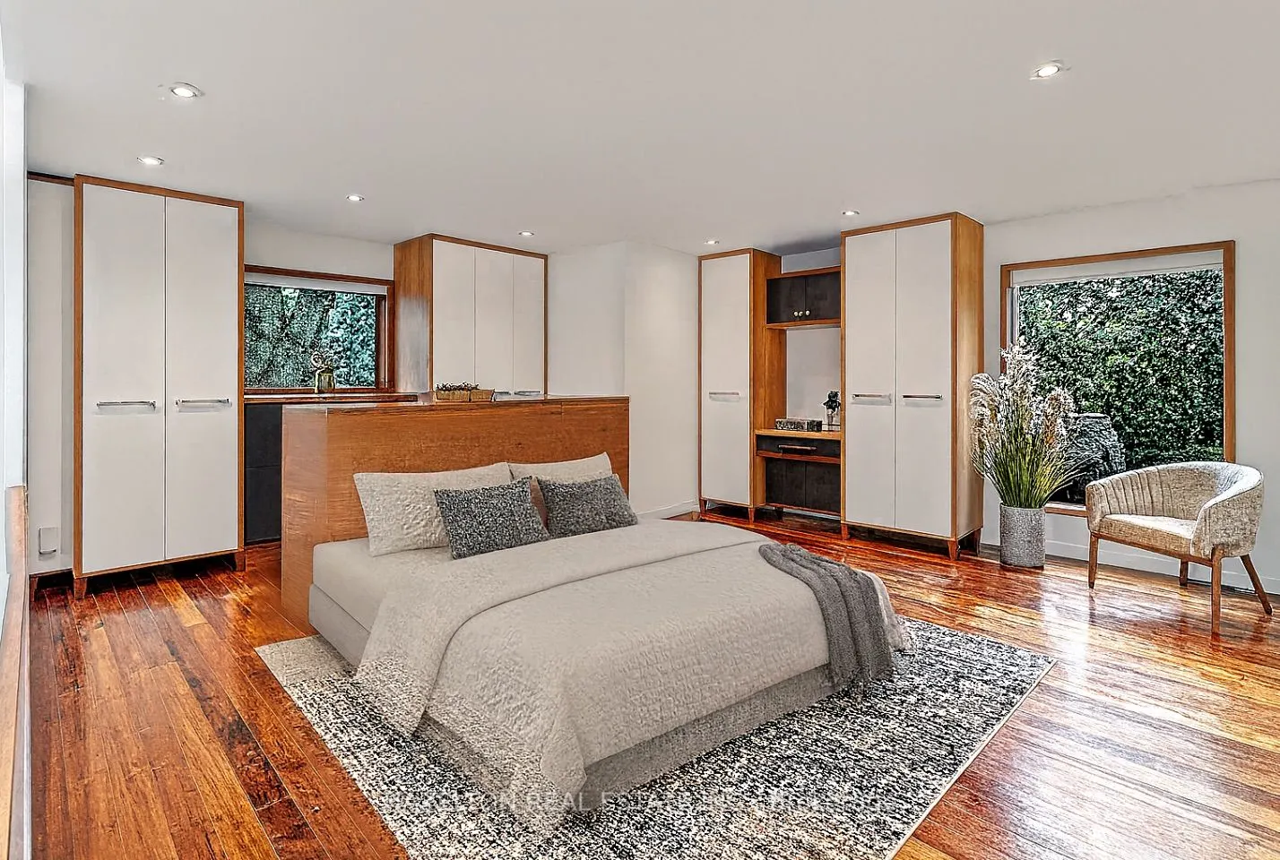 32 Regal Road