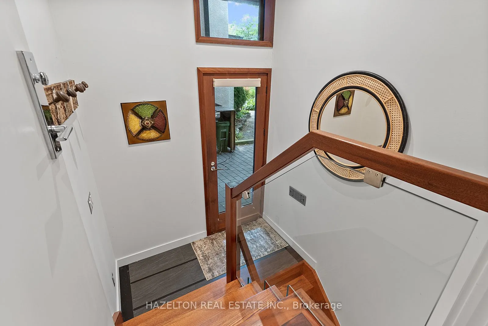 32 Regal Road