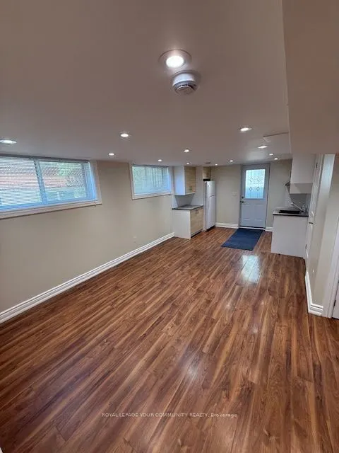 10 Fallingdale Crescent