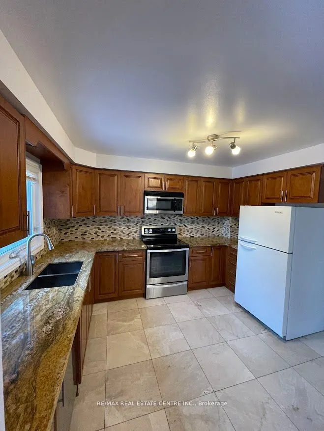 4616 Metcalfe Avenue, #Upper