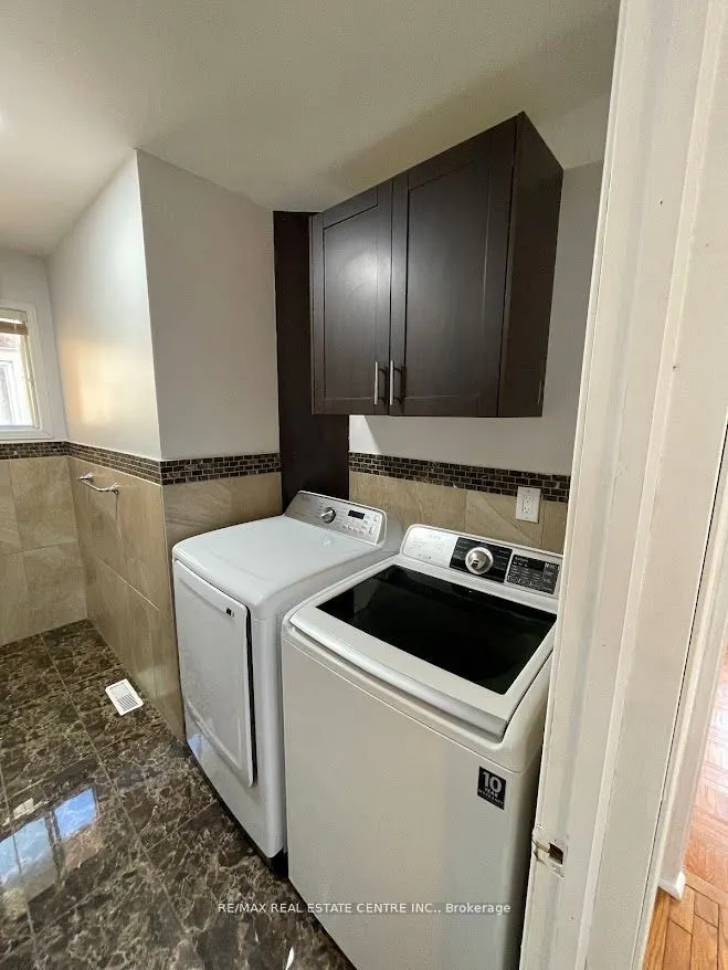 4616 Metcalfe Avenue, #Upper