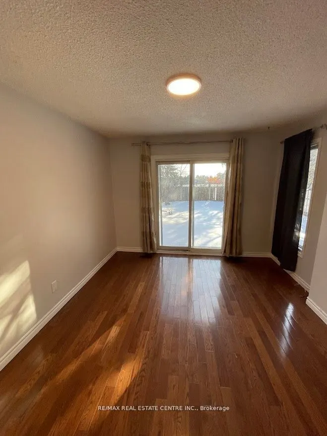 4616 Metcalfe Avenue, #Upper