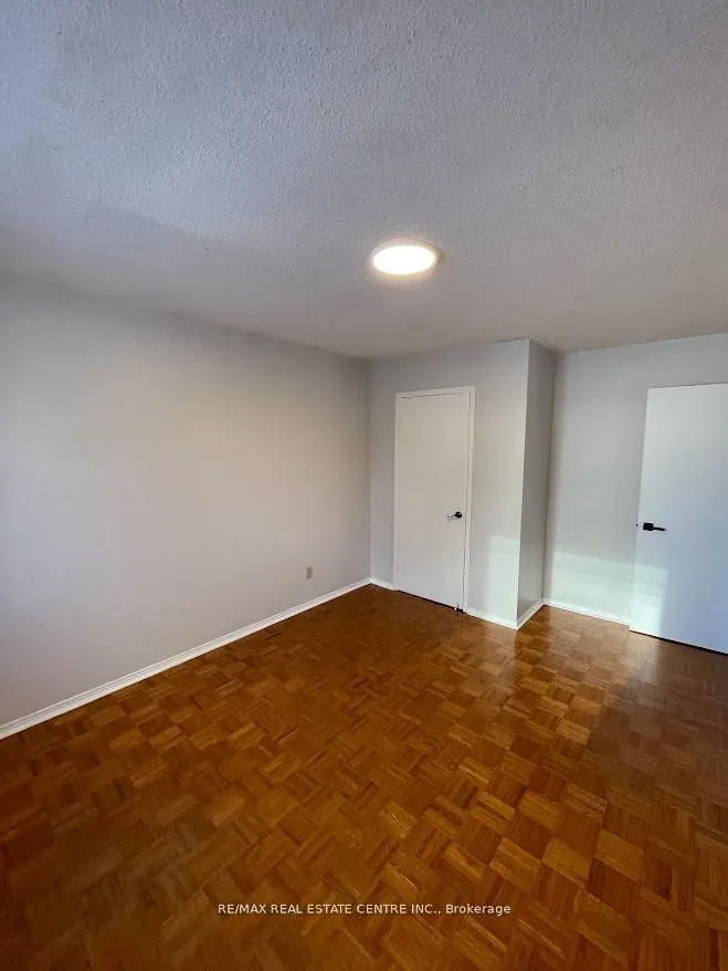 4616 Metcalfe Avenue, #Upper