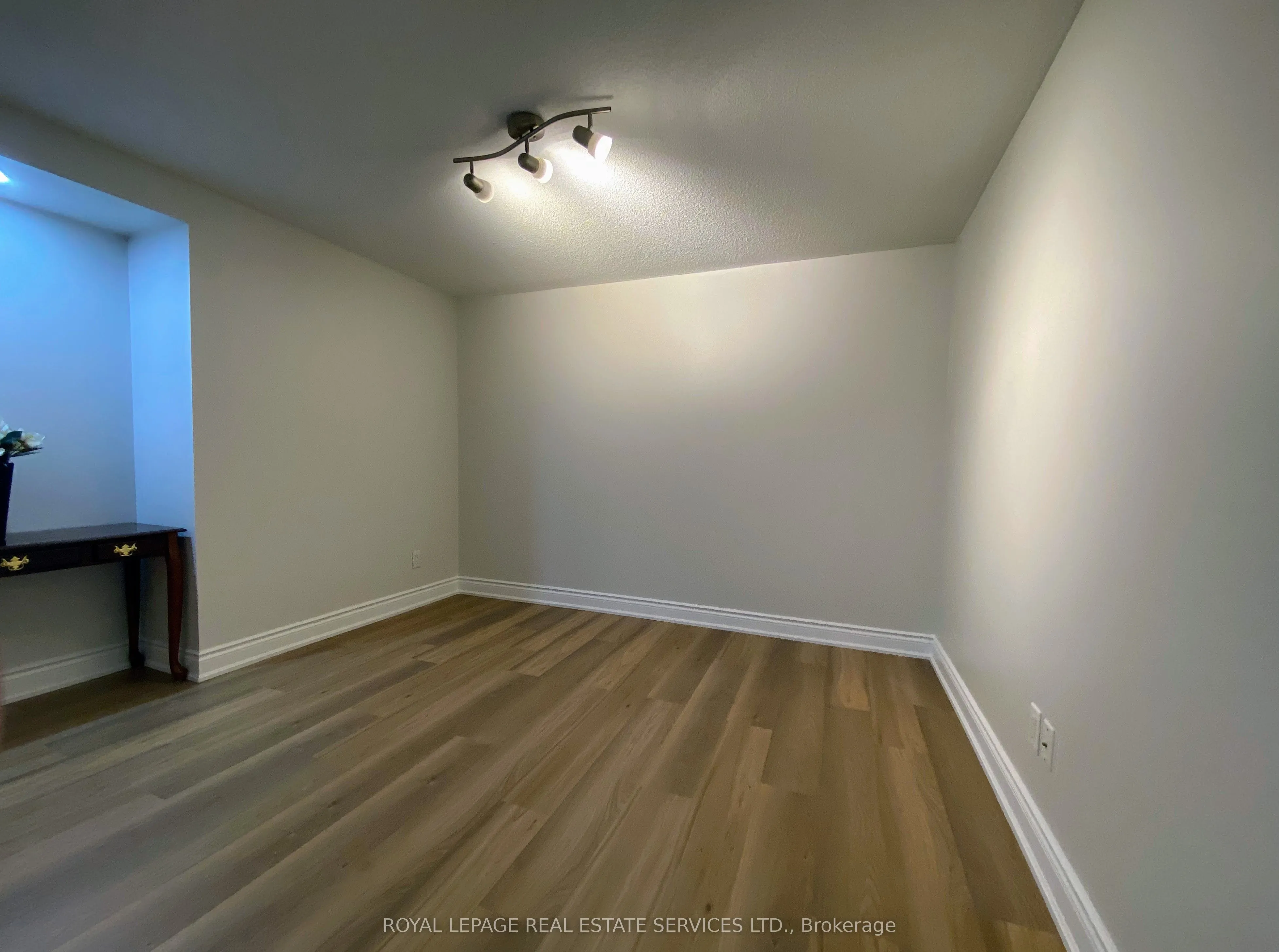 5538 Turney (Bsmt) Drive
