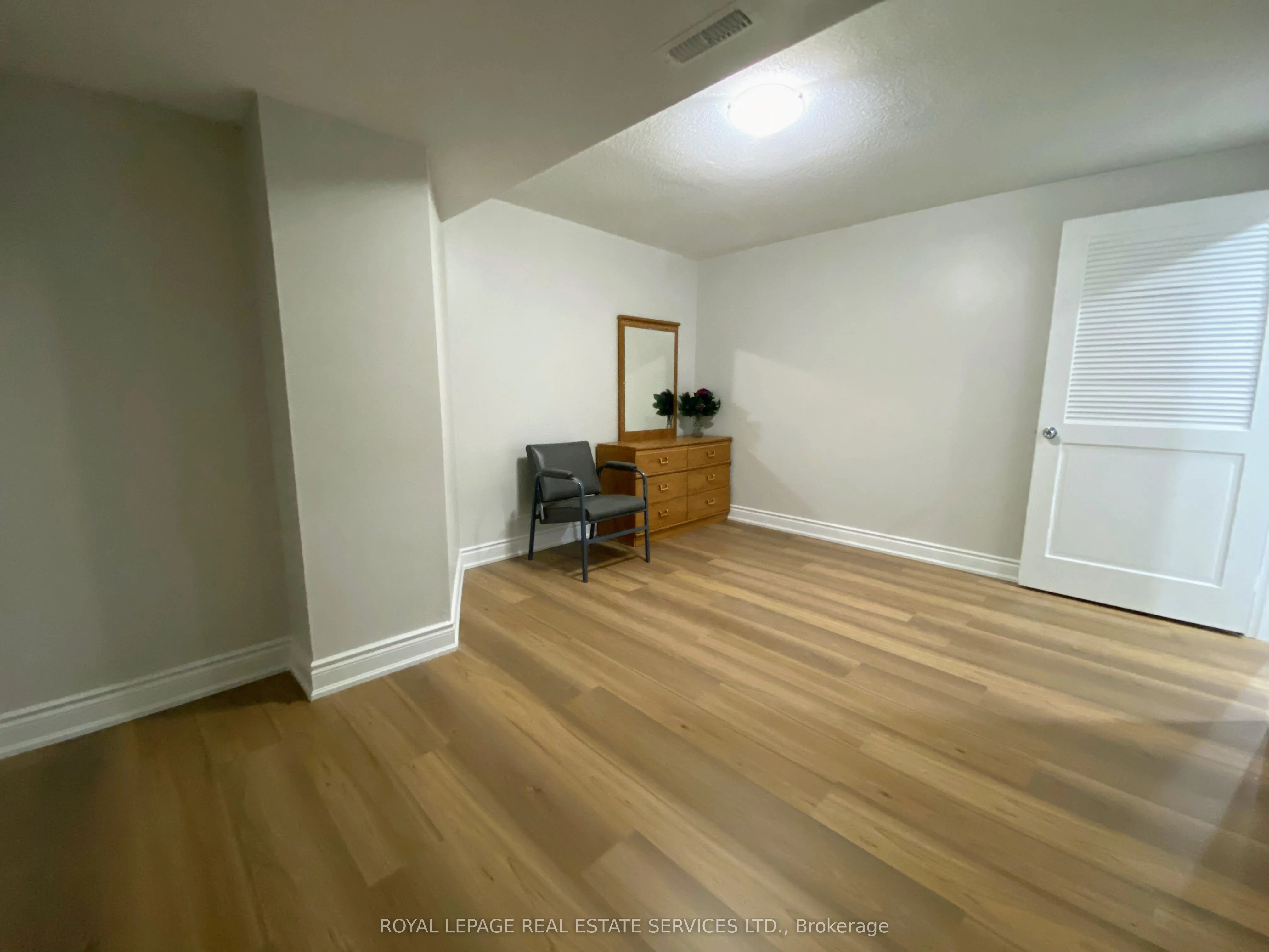 5538 Turney (Bsmt) Drive