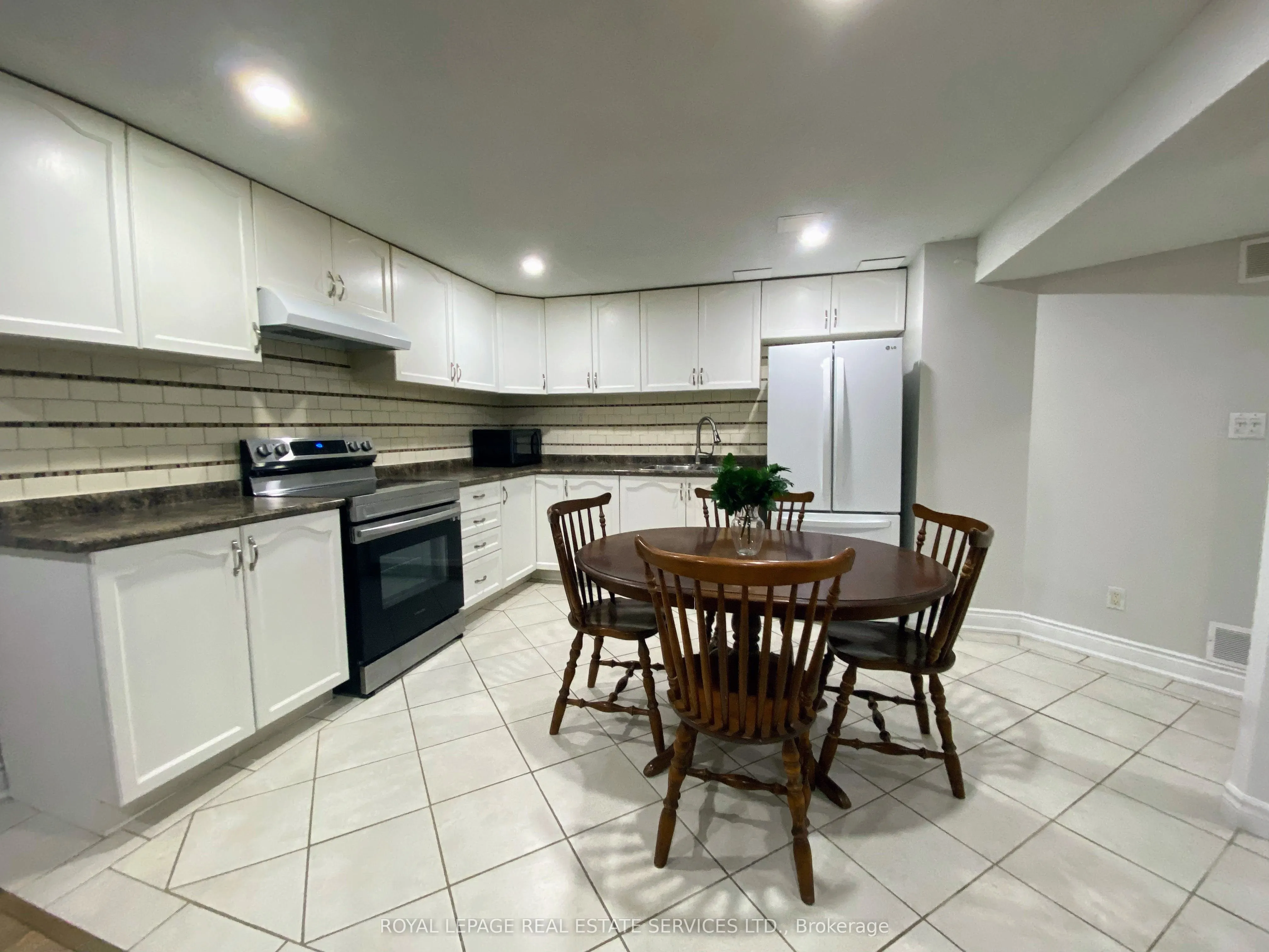 5538 Turney (Bsmt) Drive