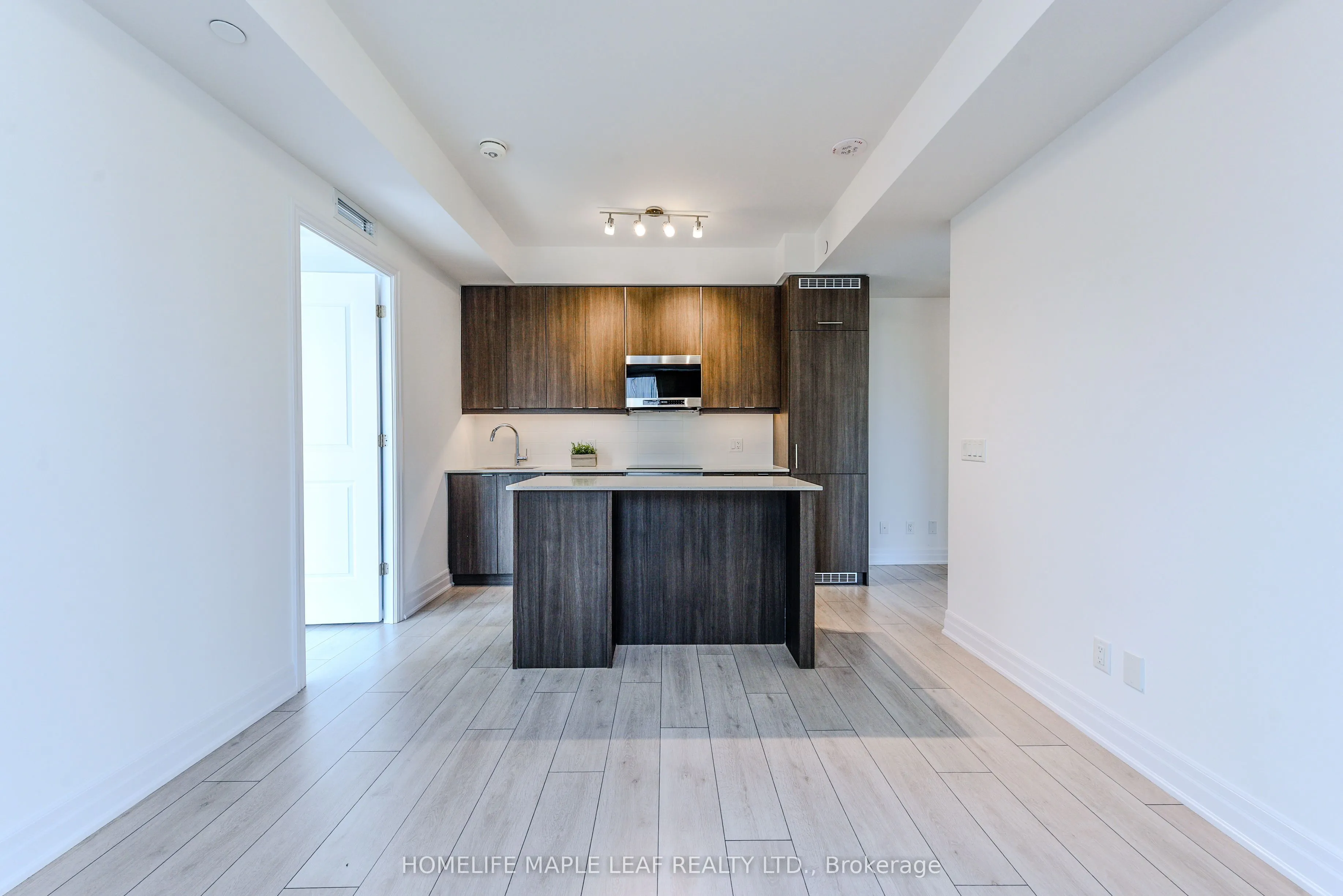 30 Elm Drive E, #604
