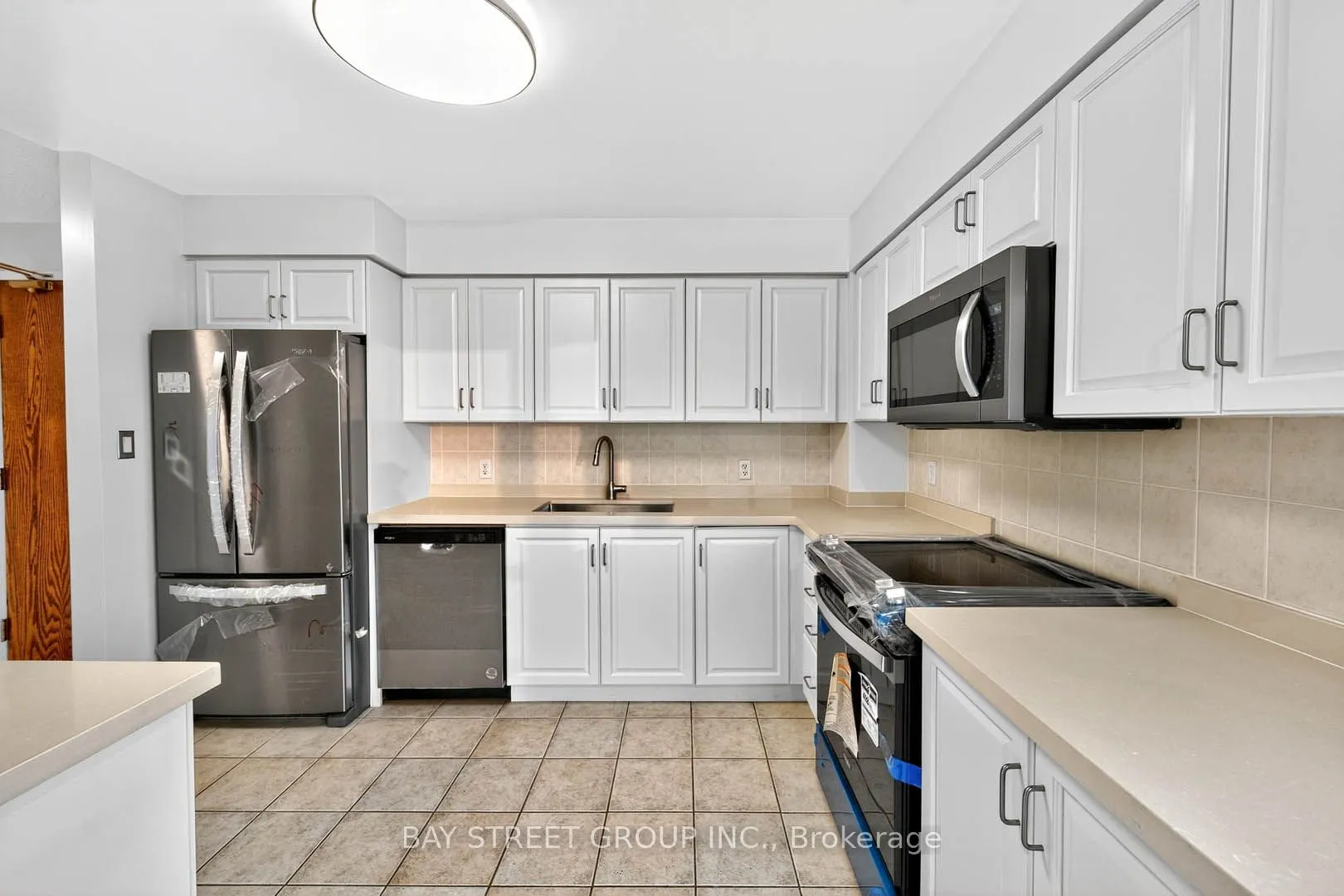 156 Enfield Place, #2907