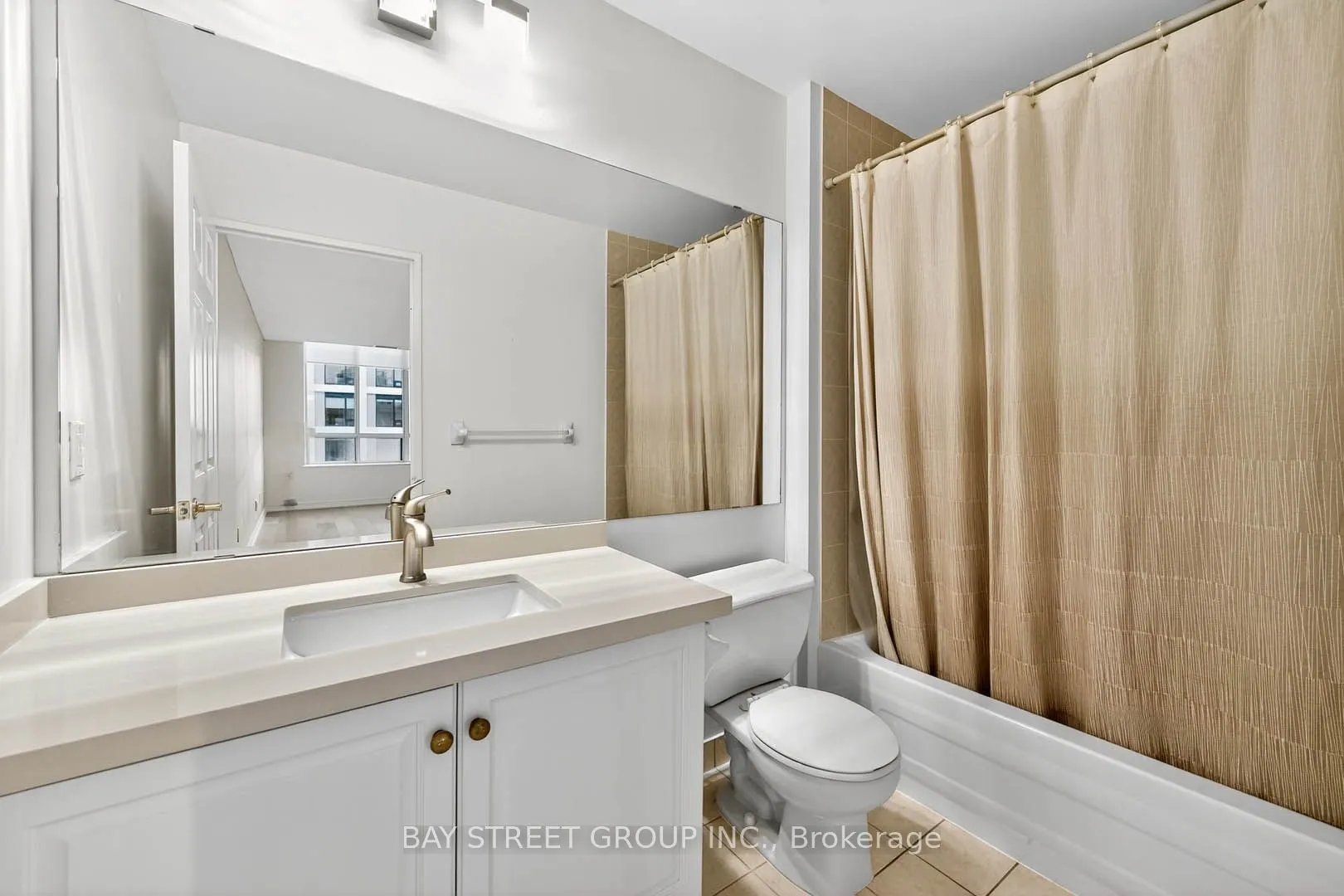 156 Enfield Place, #2907