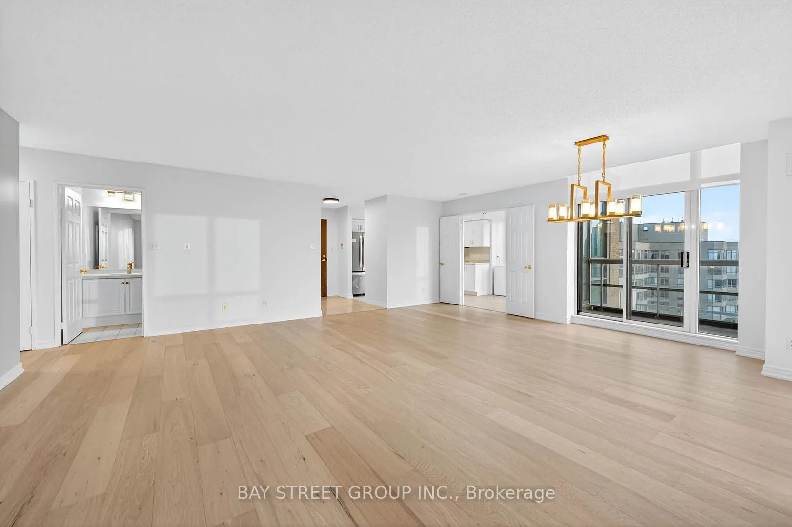 156 Enfield Place, #2907