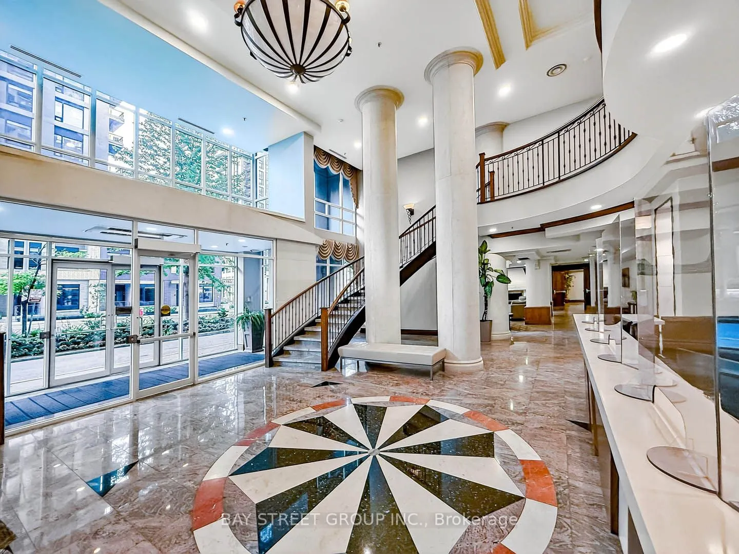 156 Enfield Place, #2907