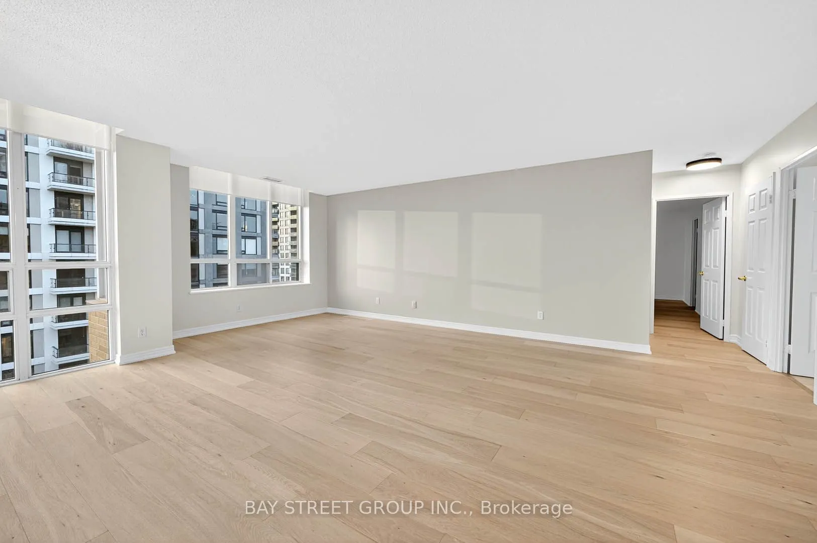 156 Enfield Place, #2907