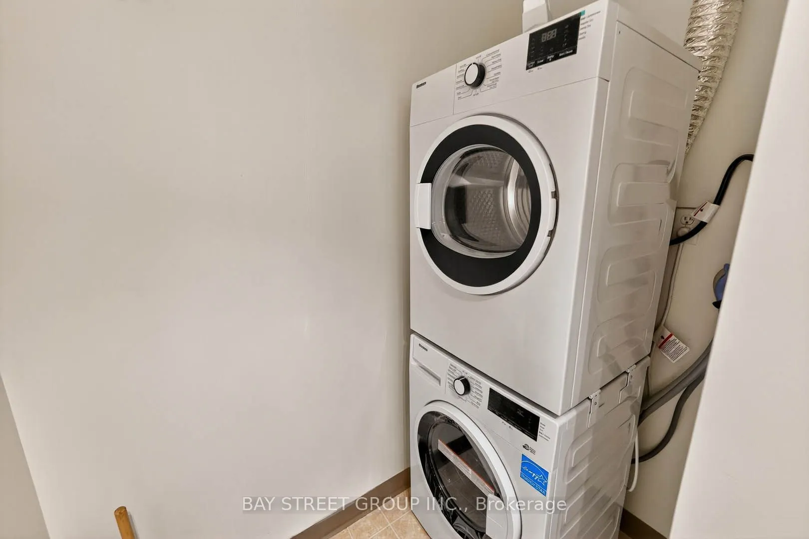 156 Enfield Place, #2907