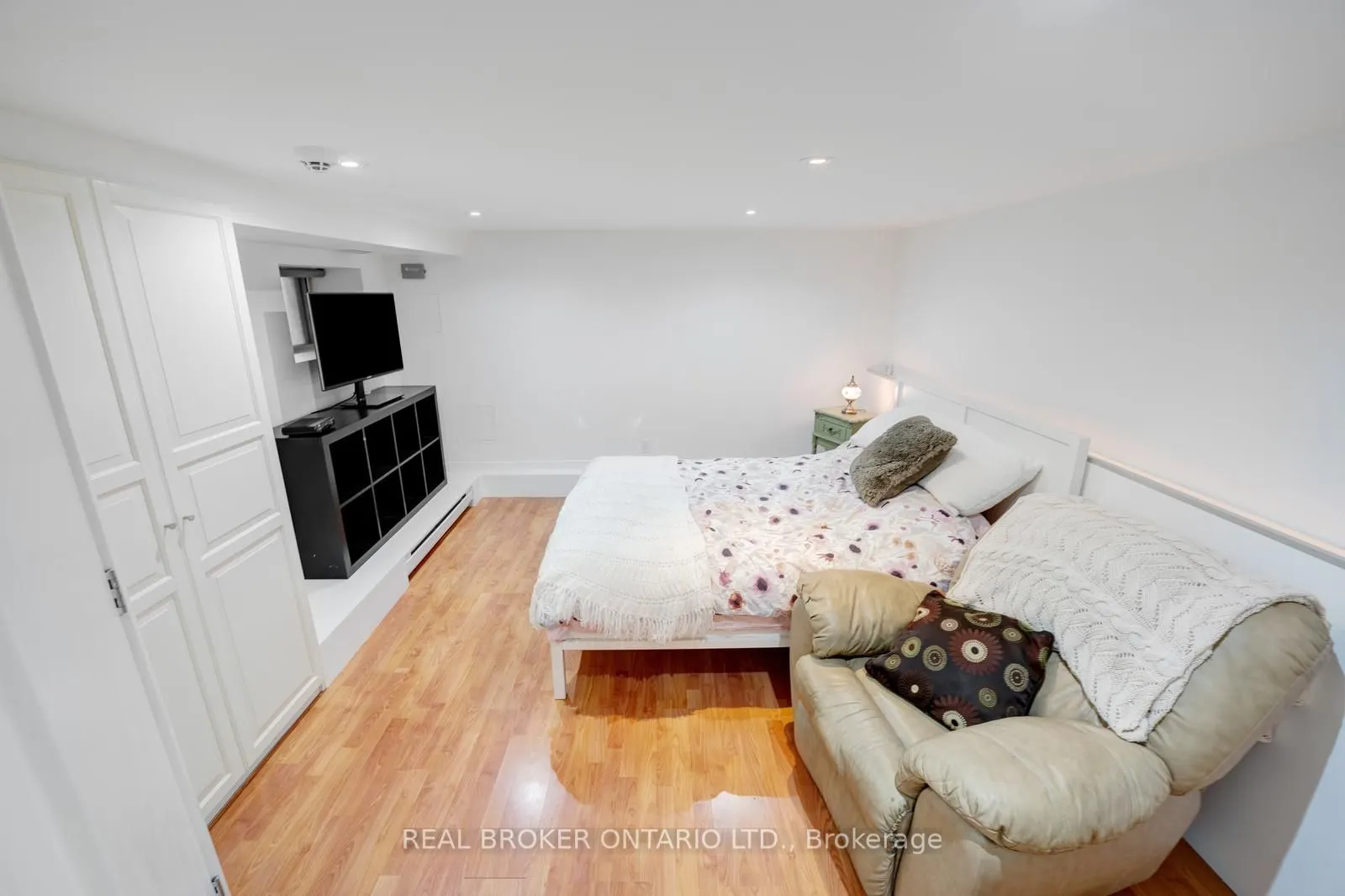 270 McRoberts Avenue, #BSMT