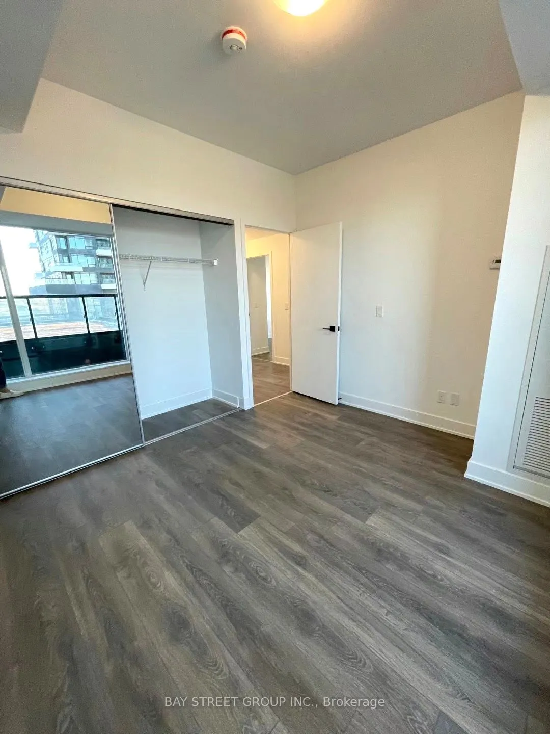 2485 Taunton Road W, #824