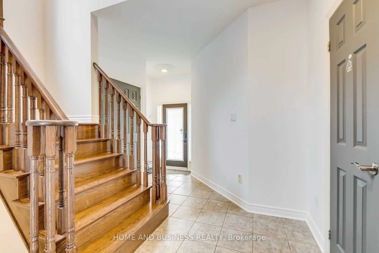 4774 Bloomburg Drive, #Upper