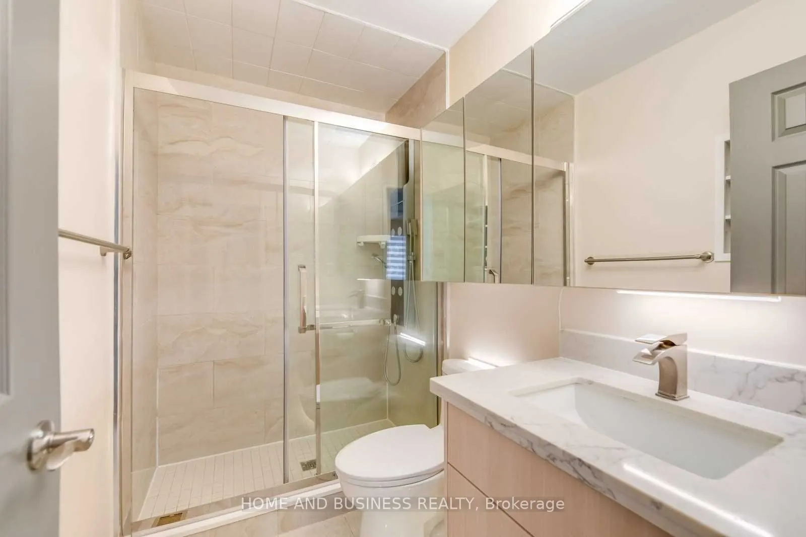 4774 Bloomburg Drive, #Upper