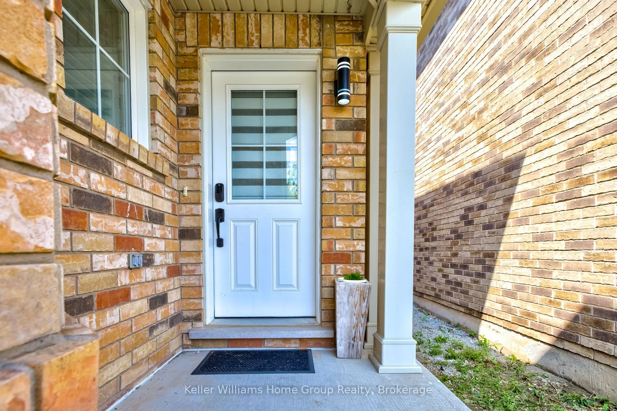 435 Pozbou Crescent