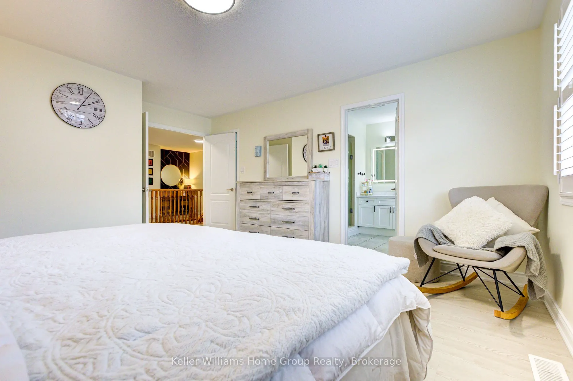 435 Pozbou Crescent