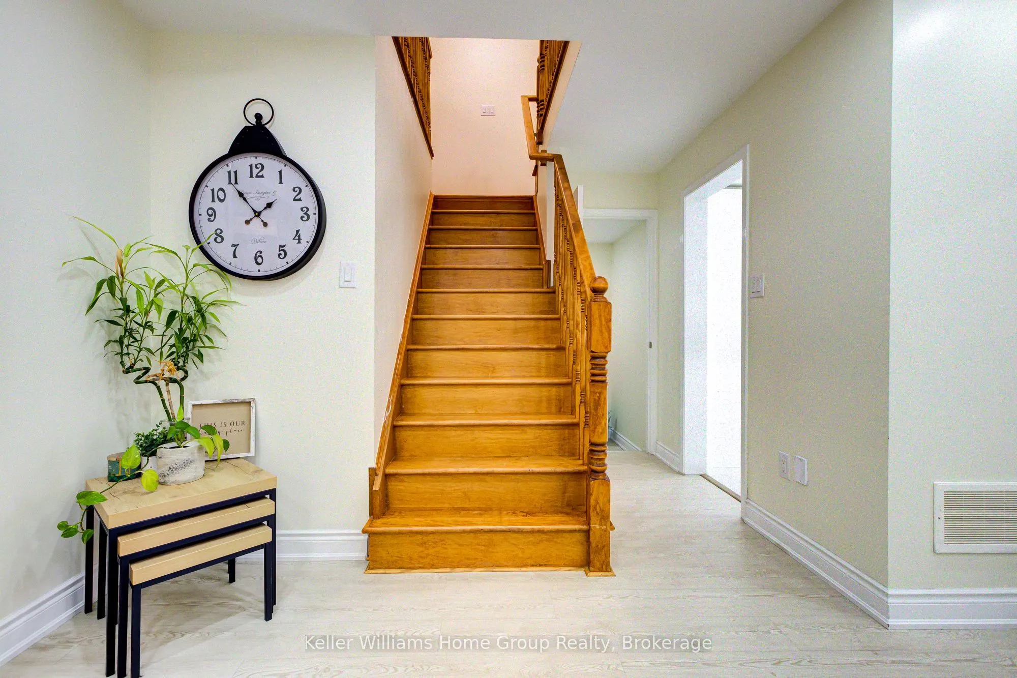 435 Pozbou Crescent