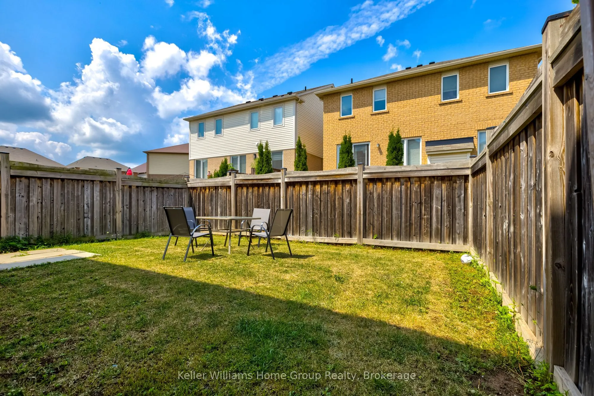 435 Pozbou Crescent