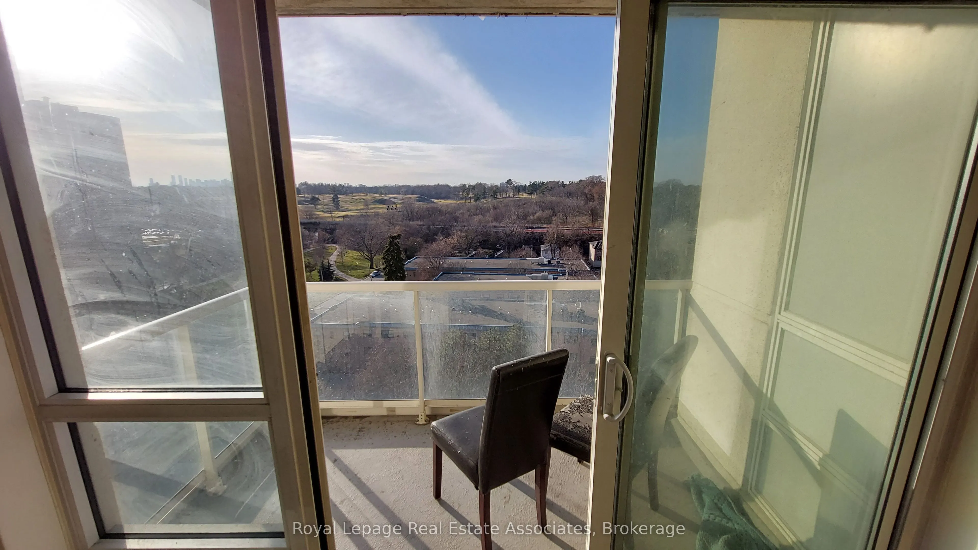 3865 LAKESHORE Boulevard W, #806
