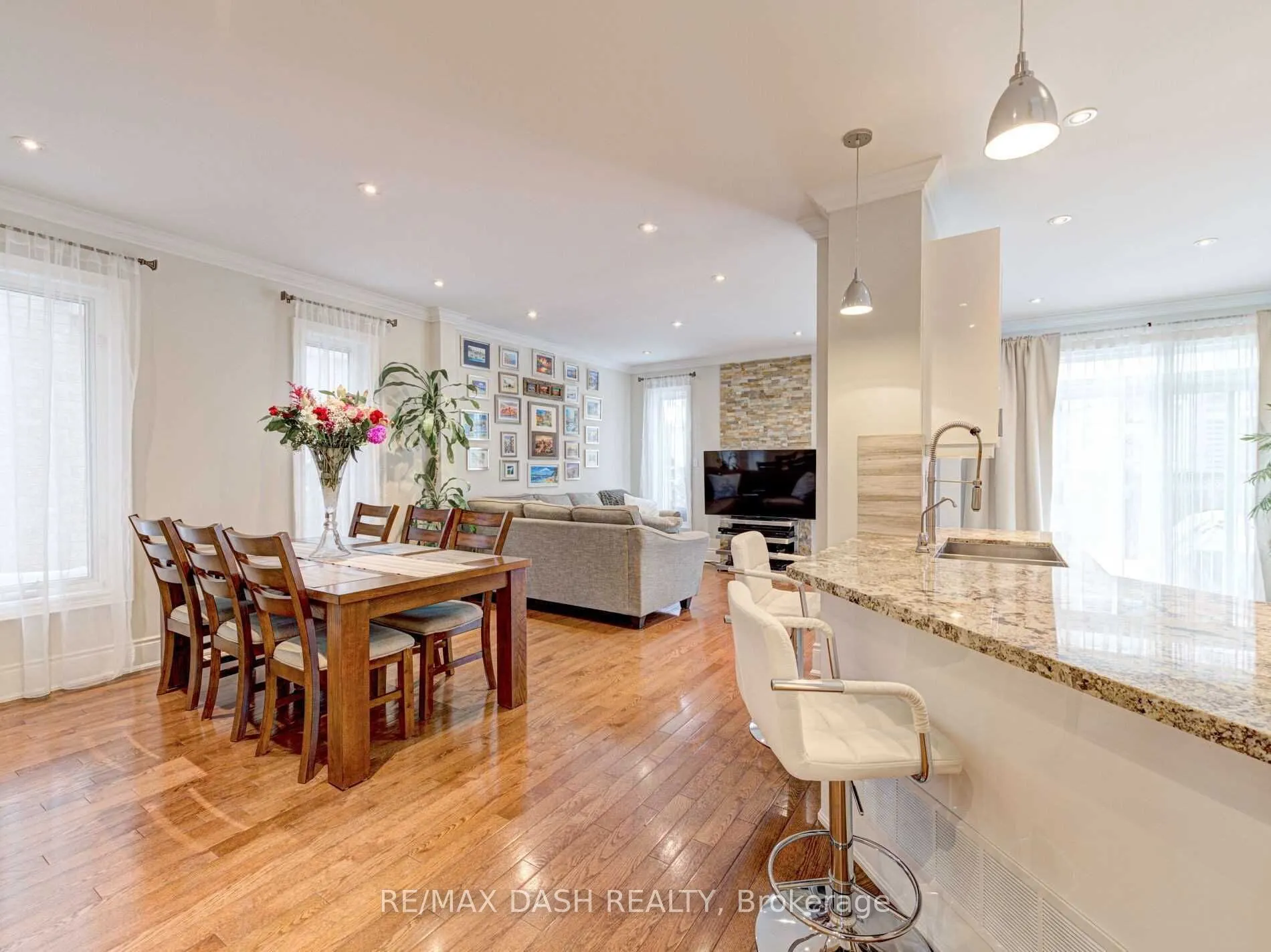 14 Ness Road, #UPPER