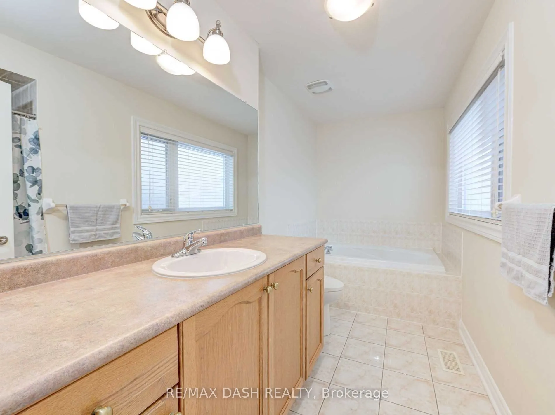 14 Ness Road, #UPPER