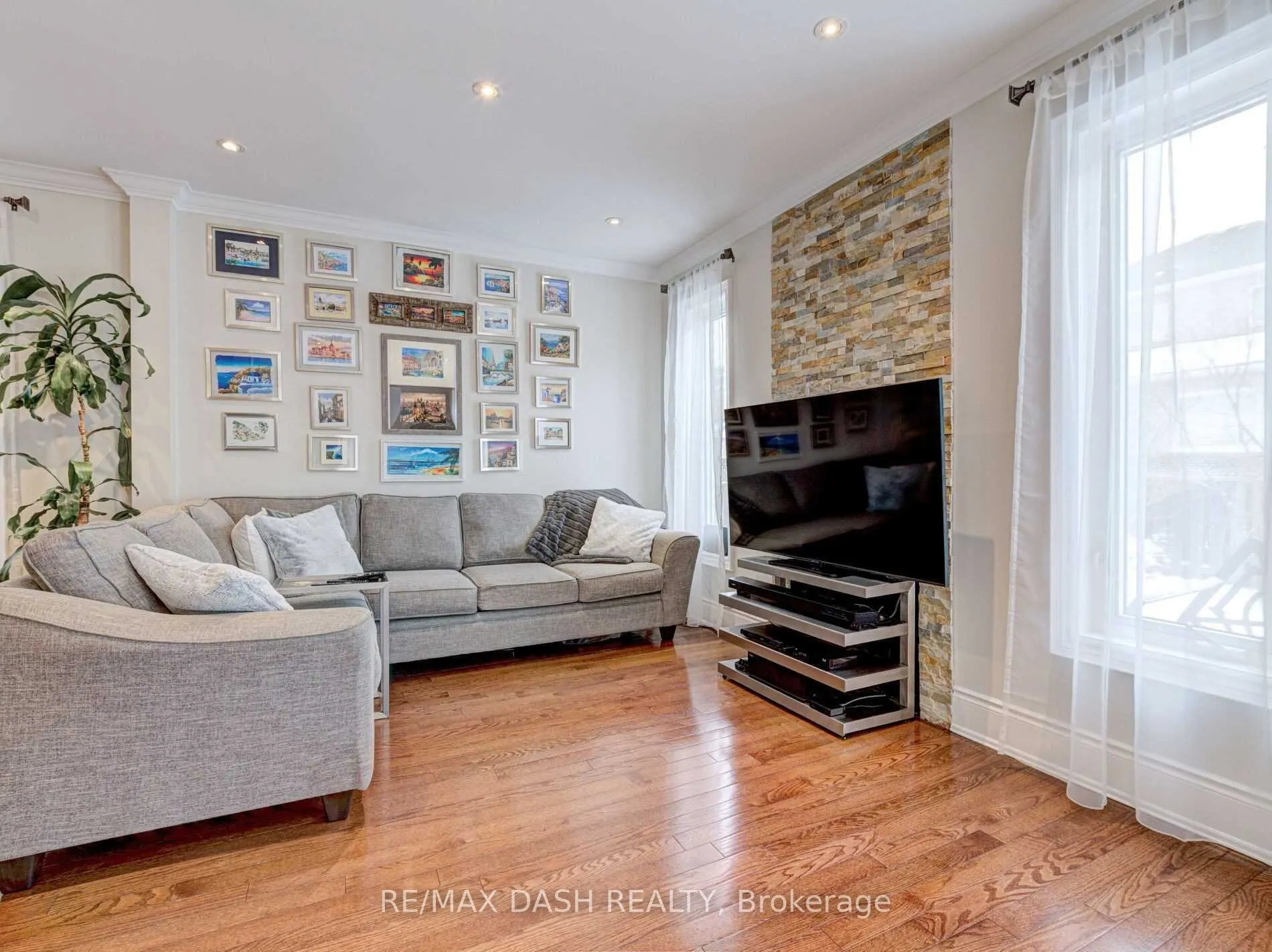 14 Ness Road, #UPPER