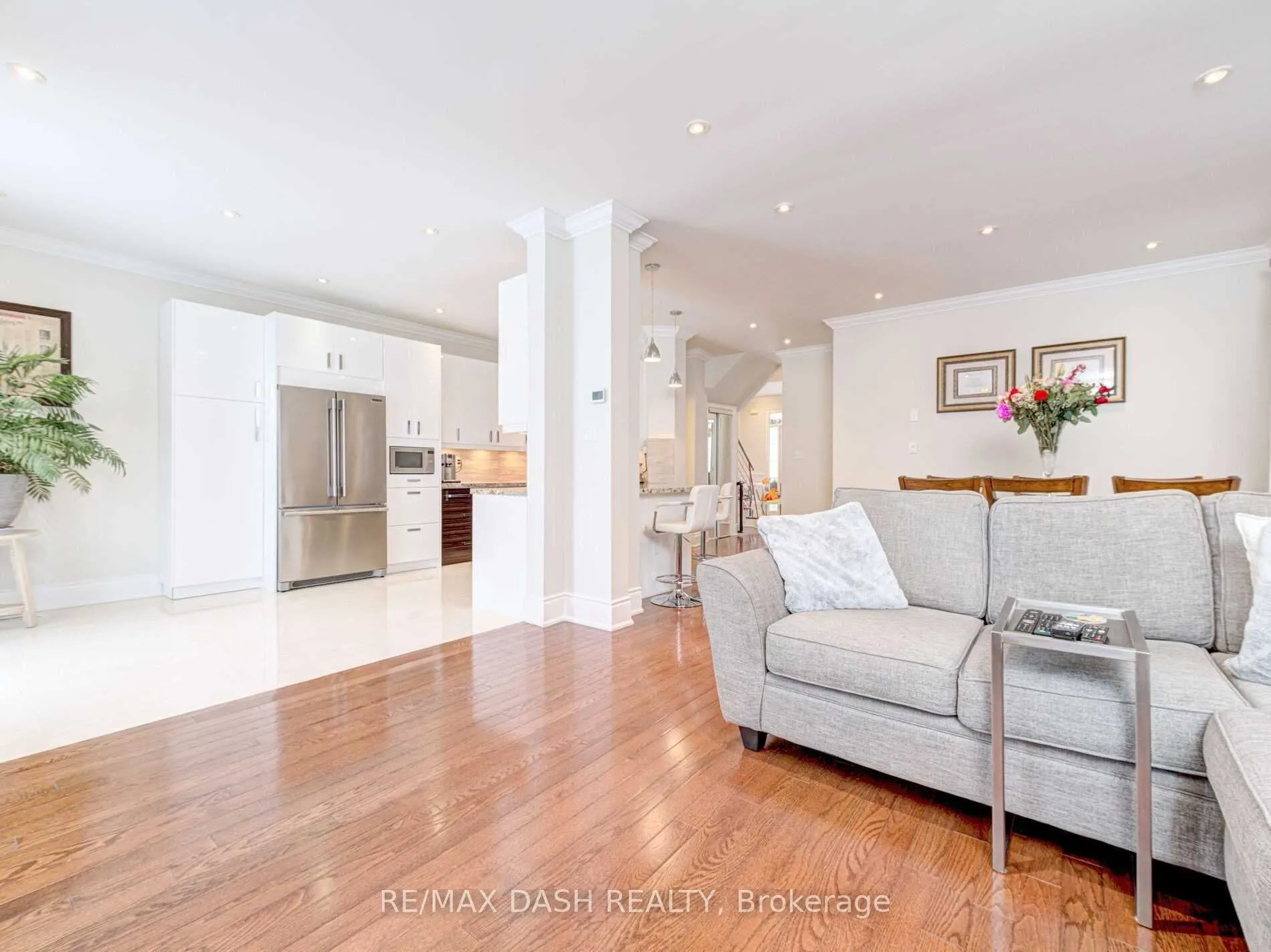 14 Ness Road, #UPPER