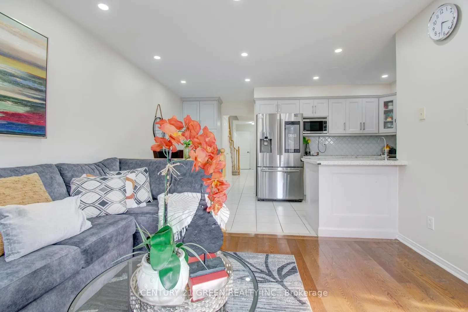 26 Oatfield Road