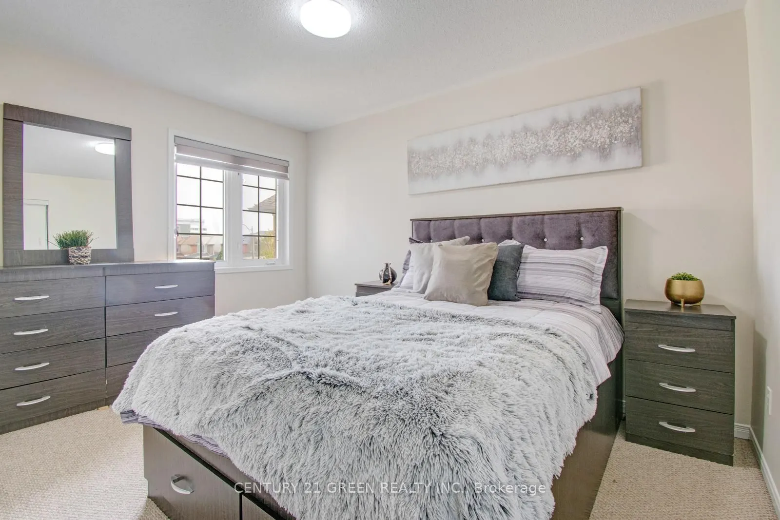 26 Oatfield Road