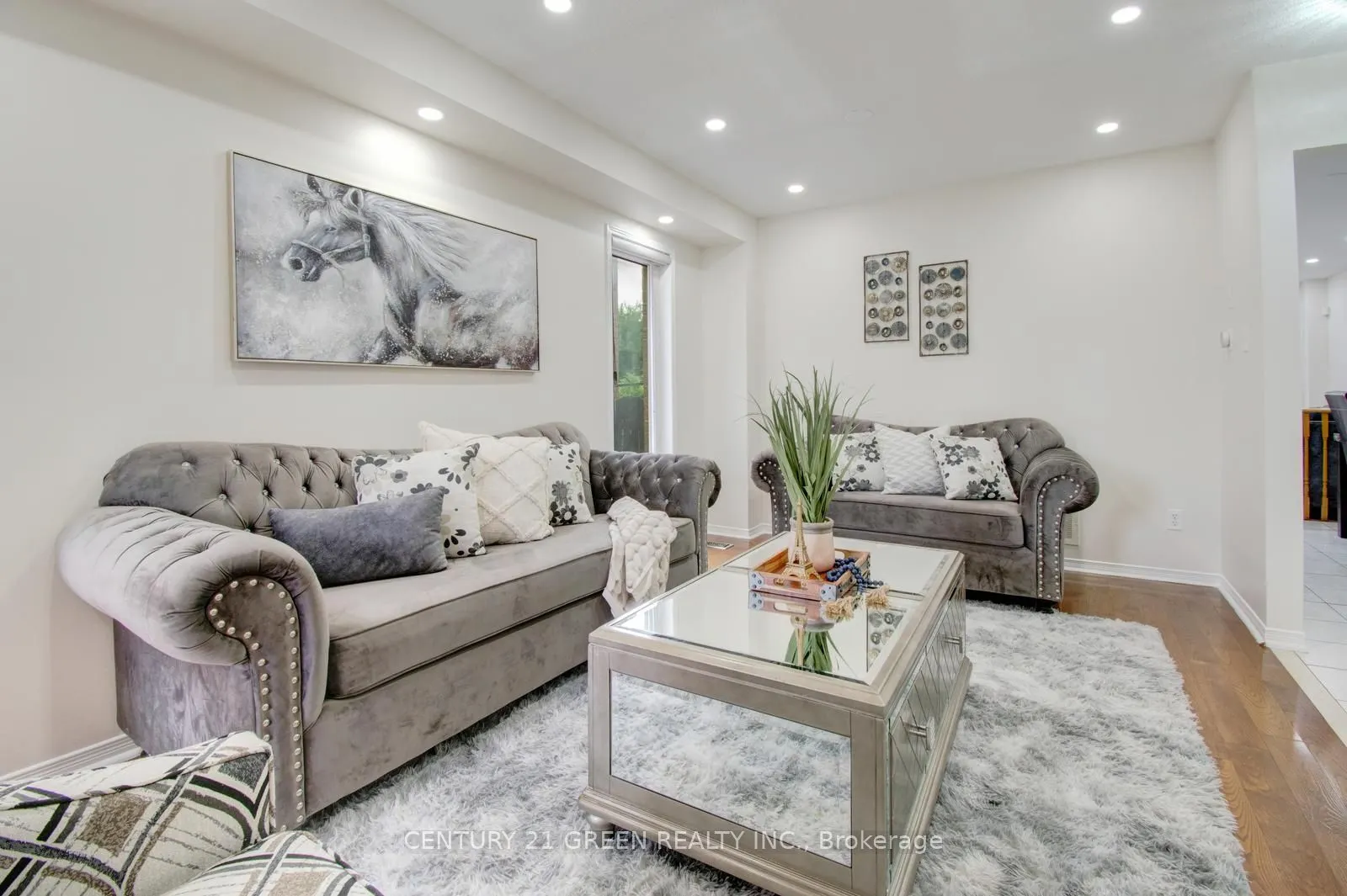 26 Oatfield Road