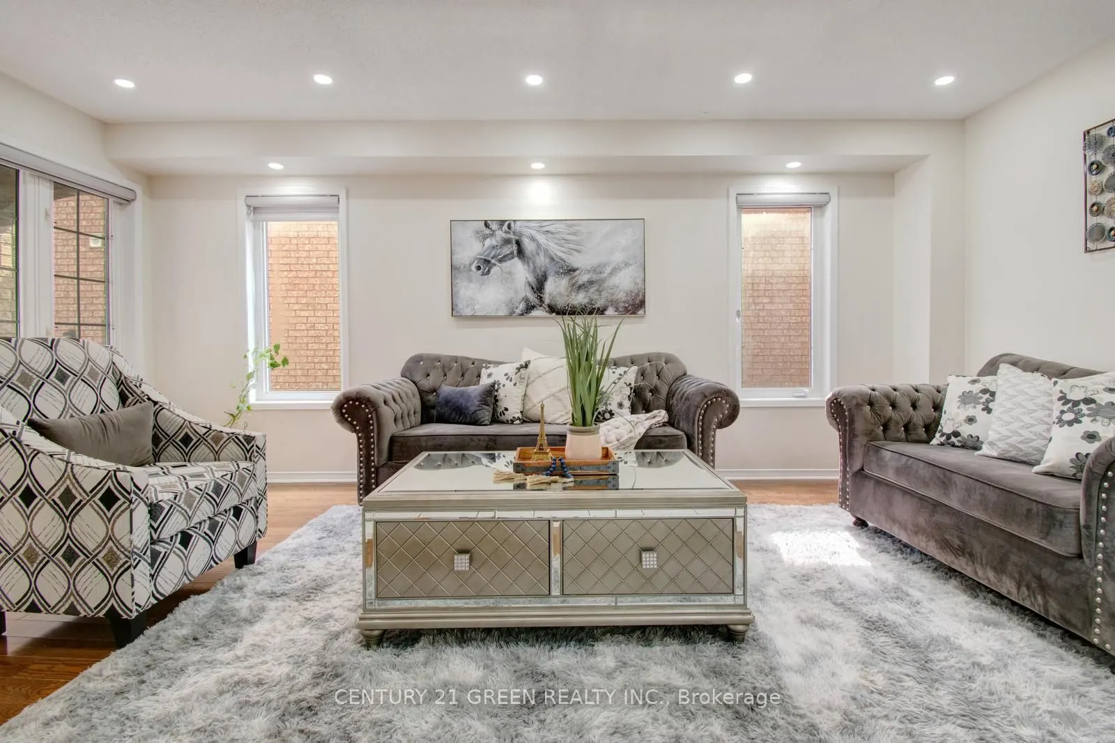 26 Oatfield Road