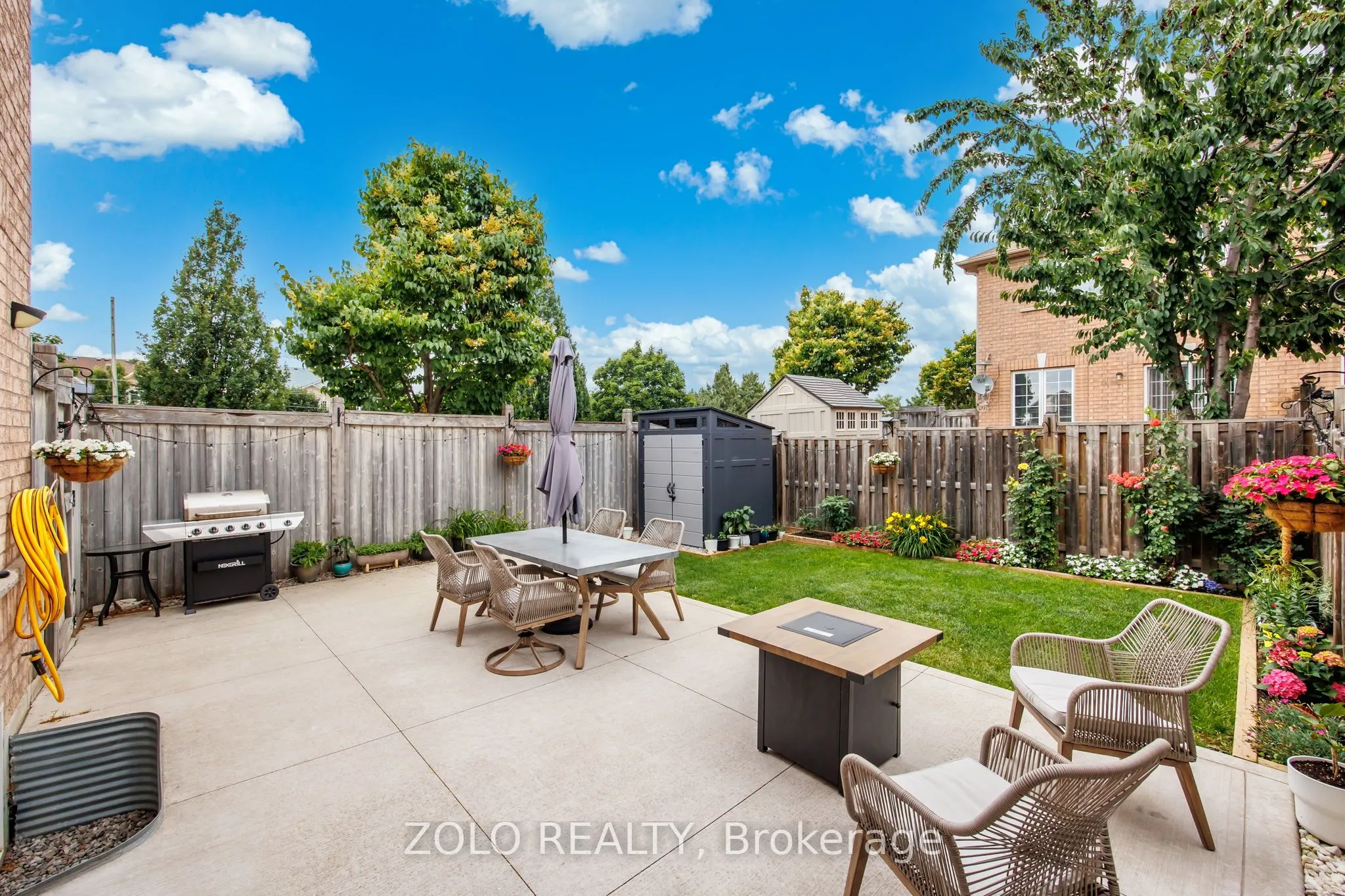 79 Crystalview Crescent S