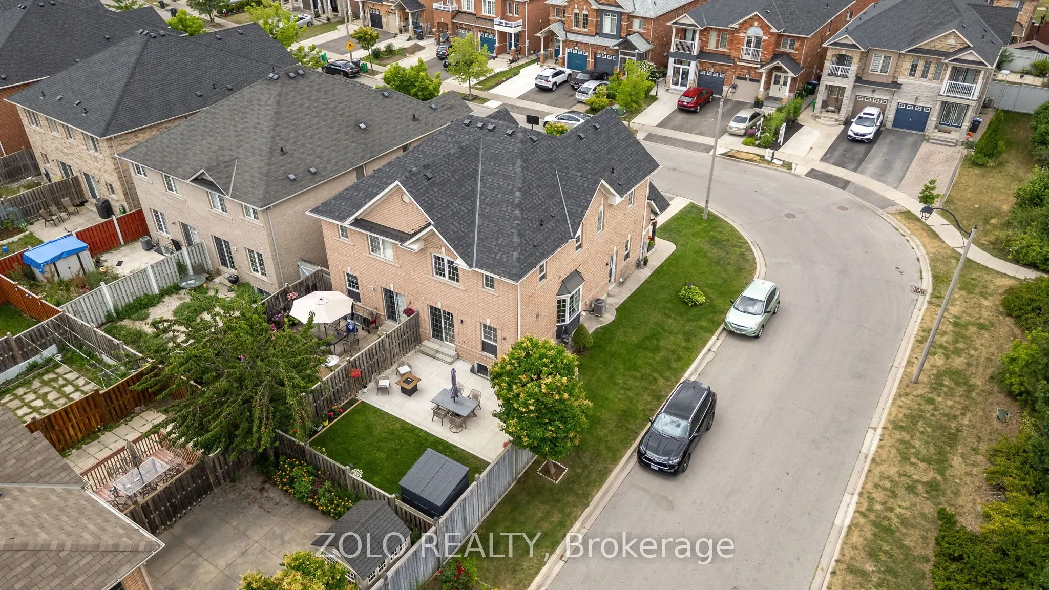 79 Crystalview Crescent S
